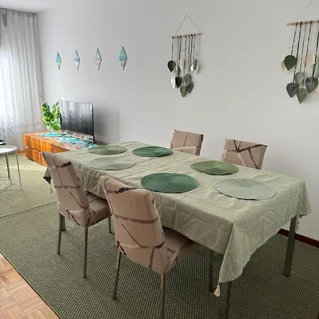 アパート Altamira Luanco, Ideal 4 Pax